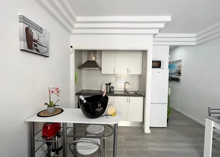 Orlando Complex By The Pool Apartment