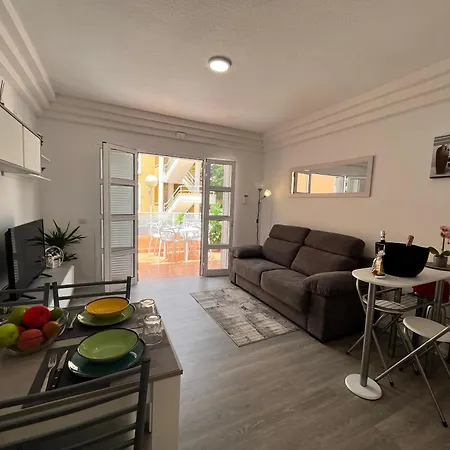 Orlando Poolside Retreat Costa Adeje Appartement *